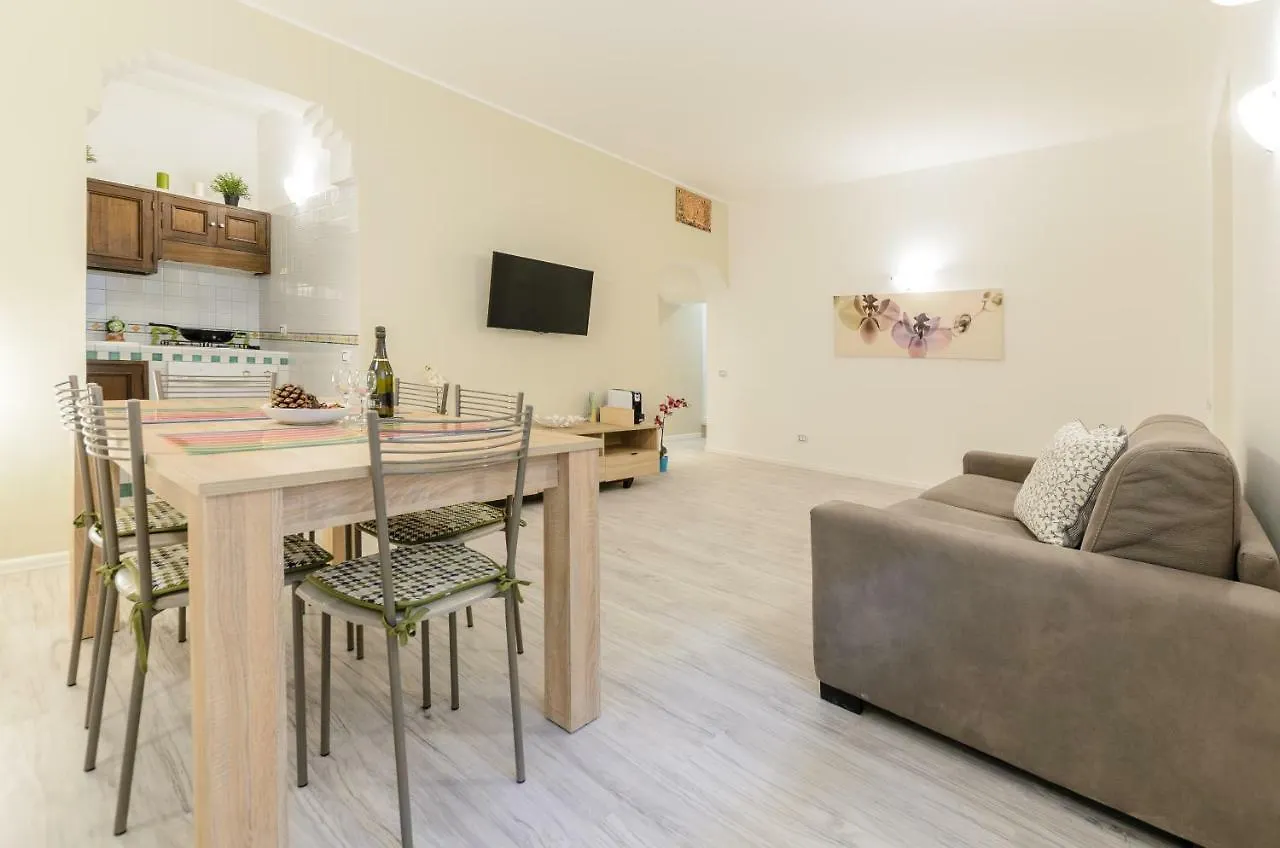 Holiday Home Taormina 2